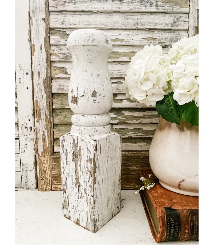 Vintage Architectural Salvage, Beautiful Chippy White, Shapely - 14